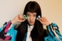 10 Potret Suzy Bergaya Chic Colorful, Jumlah Outfit Yang Dikenakan Di MV 'Celeb' PSY Bikin Takjub