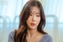 Lim Soo Hyang Pamer Potret Cantik di Lokasi 'Woori the Virgin', Kaki Jenjang Bikin Salfok