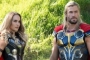 Chris Hemsworth Sengaja Tak Konsumsi Daging Sebelum Adegan Kiss Karena Natalie Portman Pemakan Vegan