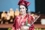 Dikira Sepupu Jeje Slebew, 10 Potret Elegan Kaneishia Putri Dede Yusuf
