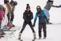 Di Lesotho Afrika, Orang-Orang Asyik Main Ski Saat Eropa Berkutat dengan Suhu Panas Ekstrem