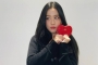 Jisoo Klarifikasi Kocak Terciduk Post Foto Editan Fans di Perayaan Debut BLACKPINK