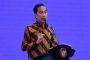Cinta Tanah Air, 8 Potret Presiden Jokowi Kenakan Baju Adat Kala Sambut Perayaan Kemerdekaan RI