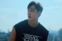 Bang Chan Stray Kids Tuai Pujian Atas Reaksinya Usai Diminta Pamer Abs Saat Siaran Langsung