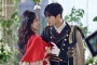 Han So Hee Ngakak Disentuh Cha Eunwoo di Lokasi 'The Villainess Is A Marionette'