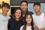 Visual Semua, Photoshoot Donna Agnesia dan Darius Sinathrya Bareng Anak-anak Dikira Cover Drakor