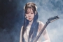 Penampilan Memikat Winter Mainkan Gitar di Konser Aespa Tuai Decak Kagum