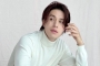 Lee Dong-Wook Tebar Foto-foto Meresahkan, Tampilan Kulit Glowing Curi Fokus