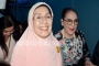 Nangis Histeris di Rumah Duka Nani Wijaya, Connie Sutedja: Dia Sahabatku, Belahan Jiwaku...