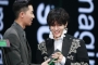 Park Seo Joon Perhatian Abis Pada V BTS, Interaksi Unik Buat 'Jinny's Kitchen' Bak Drakor