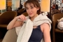 Kisah Cinta Livy Renata Bikin Syok, Sempat Dekat Dengan Cowok yang Tak Pernah Ganti Baju