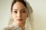 Enzy Storia Kaget Lihat Riasan Wajah Sendiri di Pernikahan, Pose Cantik Ala Boneka Bikin Terpesona