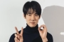 Ditunda 2 Kali, Yoo Yeon Seok Bawa Geng 'Hospital Playlist' di Perayaan 20 Tahun Debut