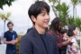 Song Joong Ki Akui Punya Bekas Luka Asli di Wajah Yang Ditampilkan di Film 'Hopeless'