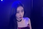 Ekspresi Chaeryeong ITZY saat Didorong Pengawal di Bandara Curi Perhatian