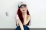 Aksi Joy Red Velvet Pamer Wajah Cantik Sang Ibu Buat Heboh