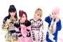 2NE1 Pamerkan Persiapan Konser Lengkap dengan Mic Custom