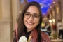 Prilly Latuconsina Diduga Saling Pamer Kemesraan dengan Pacarnya Hingga Wajah Sang Pria Disorot