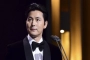 Jung Woo Sung Lewatkan Salam Tahun Baru usai Skandal Anak di Luar Nikah