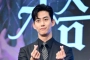 Studio Foto Klarifikasi Soal Potret Taecyeon 2PM Diduga Lamar Pacar