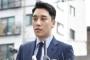 Seungri Kepergok Pakai Barang Couple saat Makan Bareng Cewek Cantik 