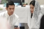 Dian Sastro Tampil Cantik Berkerudung saat Rayakan Ultah Berbarengan Malam Nuzulul Quran