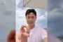 Jung Woo Tampilkan Keteguhan Hati di Poster Film 