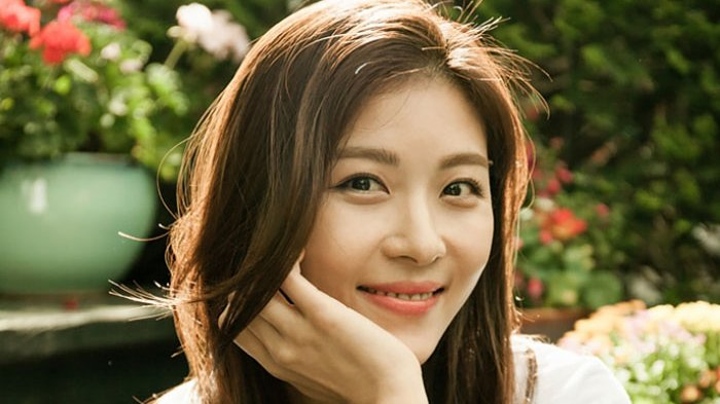 Ha Ji Won Berhati Mulia