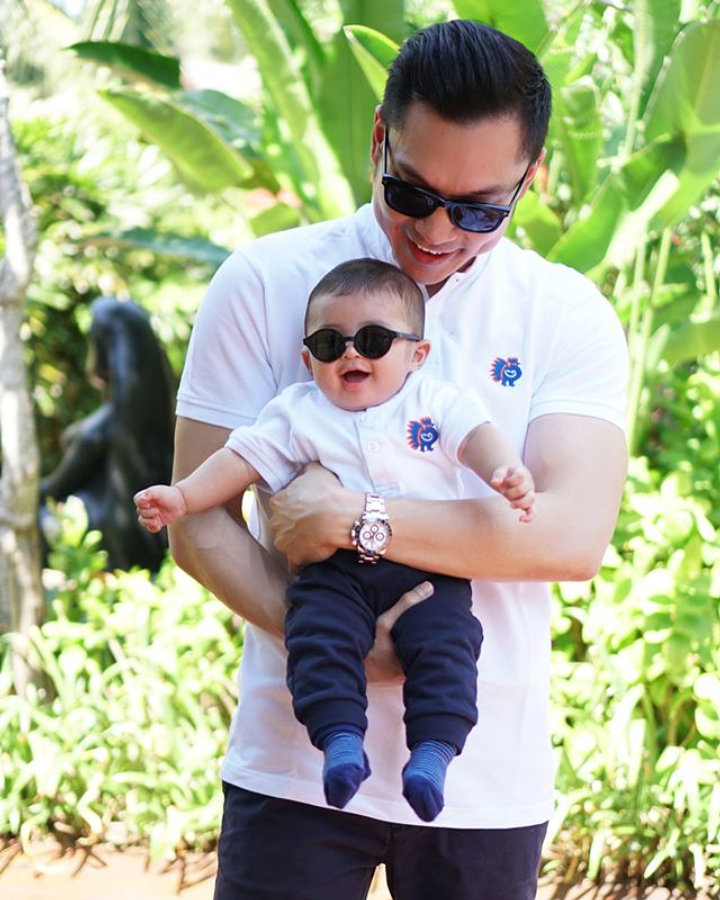 Suami Sandra Dewi Adu Ganteng dengan Raphael