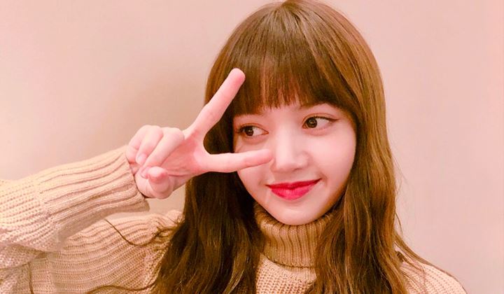 Pamer Foto Lakukan Pose TT Kecantikan Lisa  Black Pink  