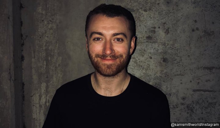 Pakai High Heels dan Kipas Pelangi, Sam Smith Kembali Dukung LGBTQ