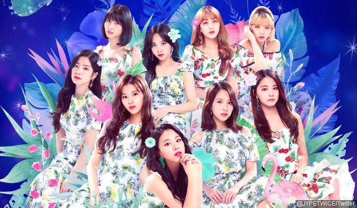 Dikritik Usai 'Lecehkan' Twice di Panggung, MC Festival Kampus Sungkyunkwan Minta Maaf