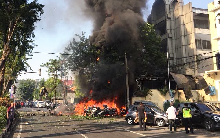 Pelaku Bom Surabaya Keponakan Teroris Bom Bali I, Warga Tutup Lagi Tanah Makam