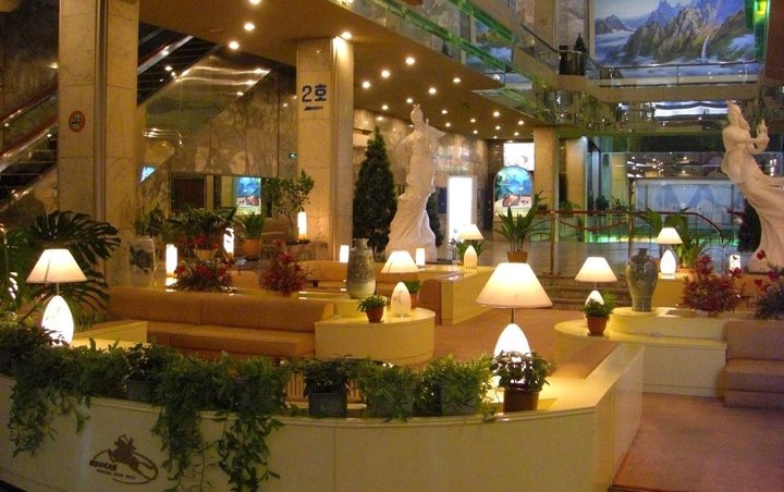 Bangunan Hotel yang Luar Biasa