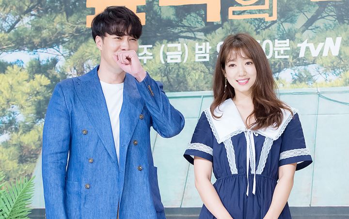 so ji sub dan park shin hye park shin hye dan so ji sub lakukan yoga dengan suasana so ji sub dan park shin hye park shin hye dan so ji sub lakukan yoga dengan suasana
