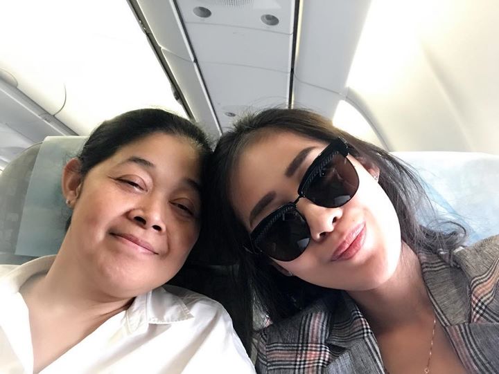 Pose di Bandara Sebelum Bertemu Gisela Cindy