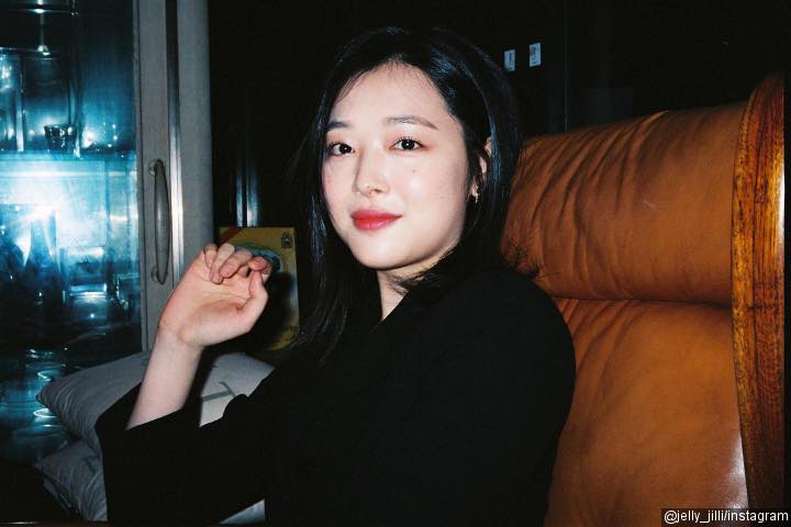 Sulli Eks F(x) Trauma Air