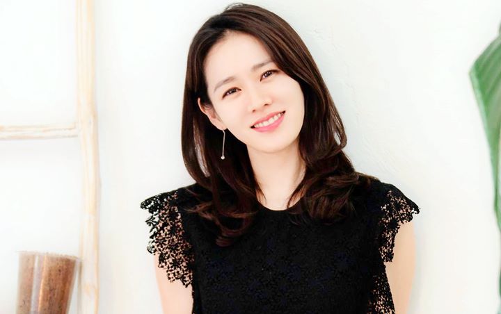 Sedih 'Pretty Noona Who Buys Me Food' Tamat, Son Ye Jin Akui Karakternya Tak Dewasa 
