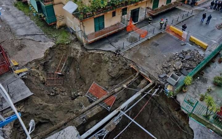 Sinkhole di Naples, Italia