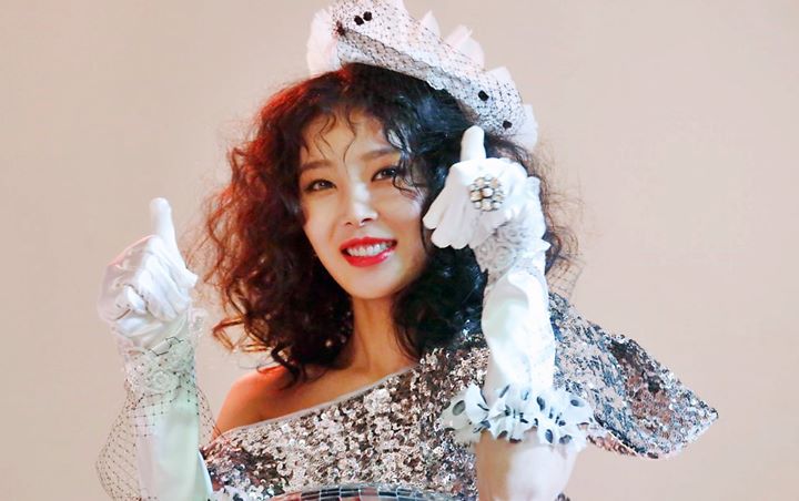 Yubin Eks Wonder Girls Debut Stage Solo 'Lady' di Acara Musik, JYP Panen Hujatan