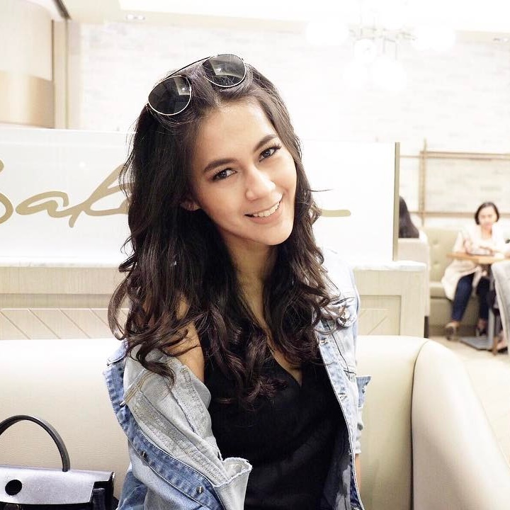1. Muda dan Cantik Bak Bidadari