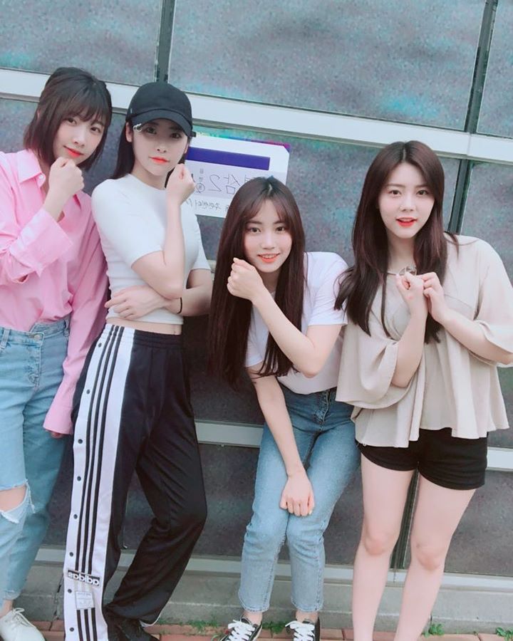 Eunchae ke Lokasi Pemungutan Suara Bersama Member DIA