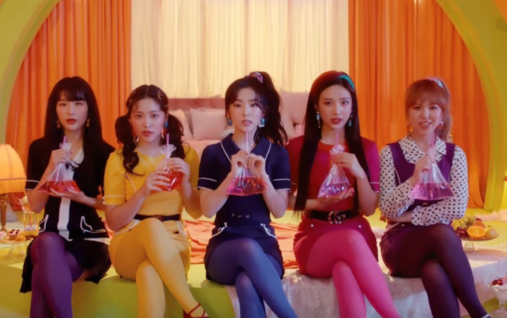 Rilis Album Jepang Perdana, Red Velvet Pesta Kue di MV '#Cookie Jar'