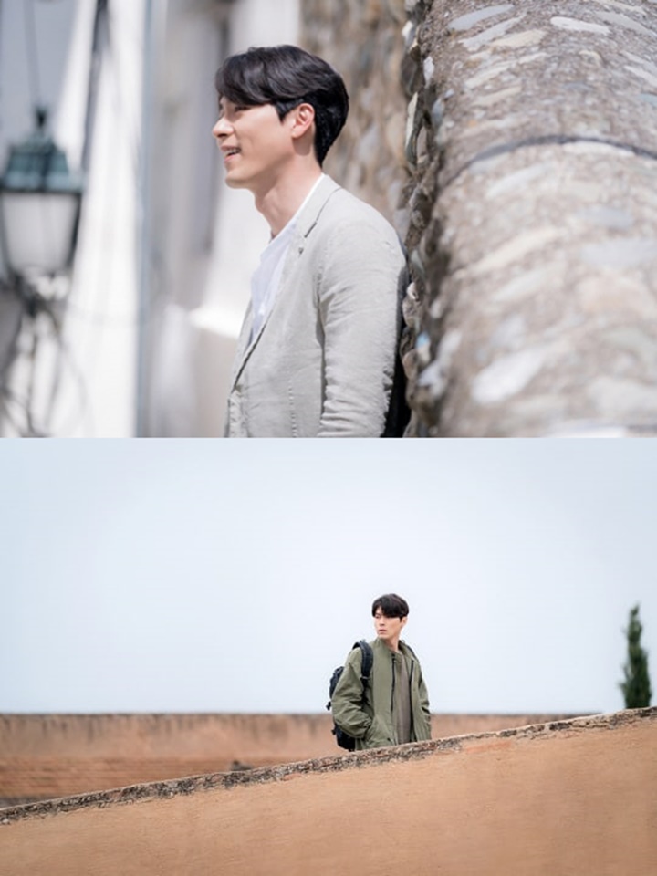 Senyum Manis Hyun Bin di Foto Perdana \'Memories of the Alhambra\'