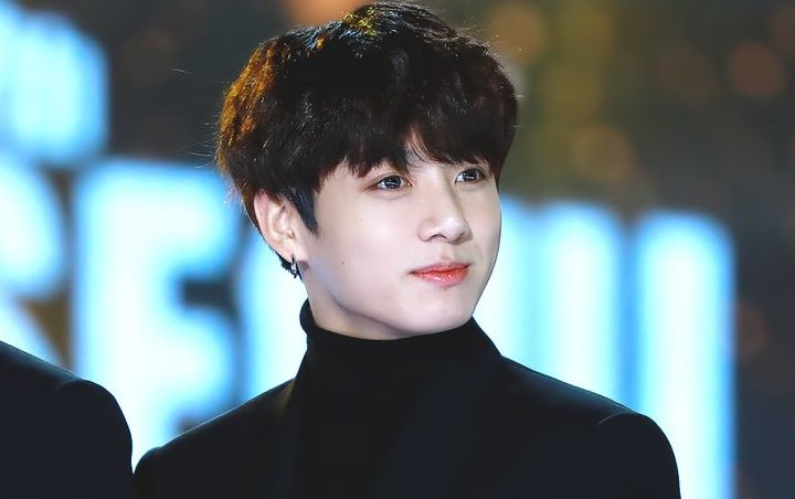 Kini Berambut Merah, Jungkook BTS Sukses Bikin Fans Pingsan Saking Gantengnya