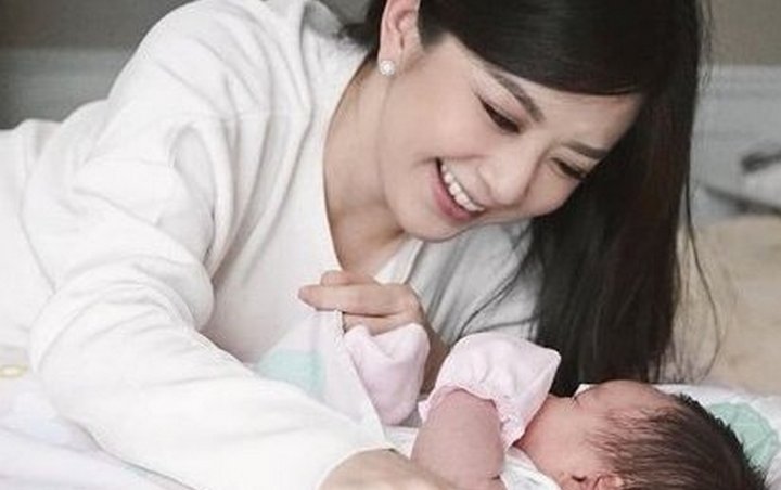 Dikritik Ajari Bayi 2 Bulan Tengkurap, Franda Jelaskan Alasannya