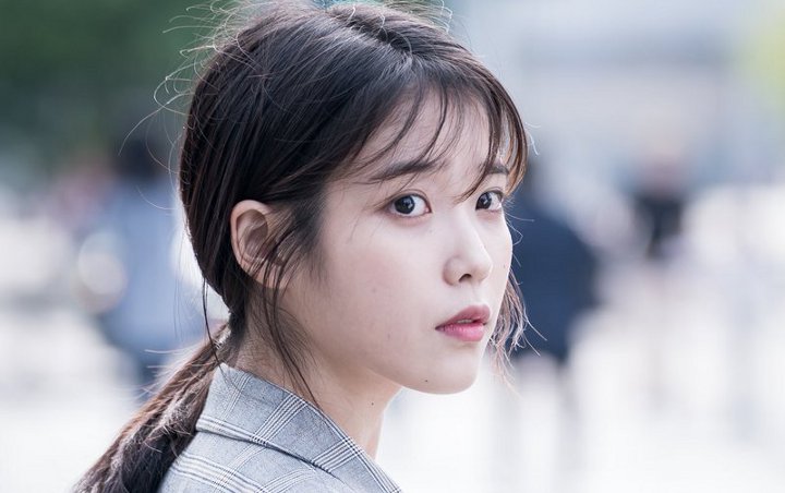 IU Ternyata Tak Pernah Ngobrol dengan Jang Ki Yong Selama Syuting 'My Ahjussi', Kenapa?