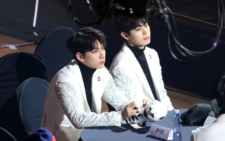 Rayakan Ultah Bersama Fans, Hyuk VIXX Dapat Kejutan Dari Hongbin Hingga Hias Kue Sendiri