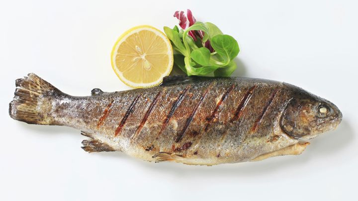 7. Jangan Makan Ikan di Hari Senin