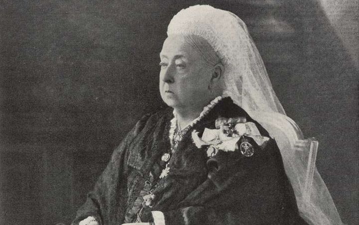 Cokelat Berusia 118 Tahun Pemberian Ratu Victoria untuk Tentara Perang Ditemukan Masih Utuh